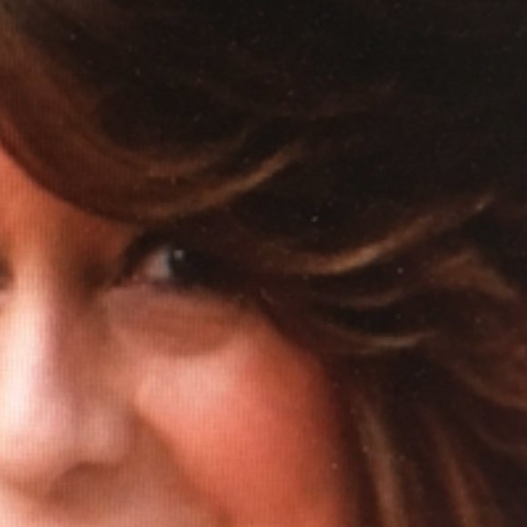 Meet your Posher, Cyndie - Picture 1 of 1